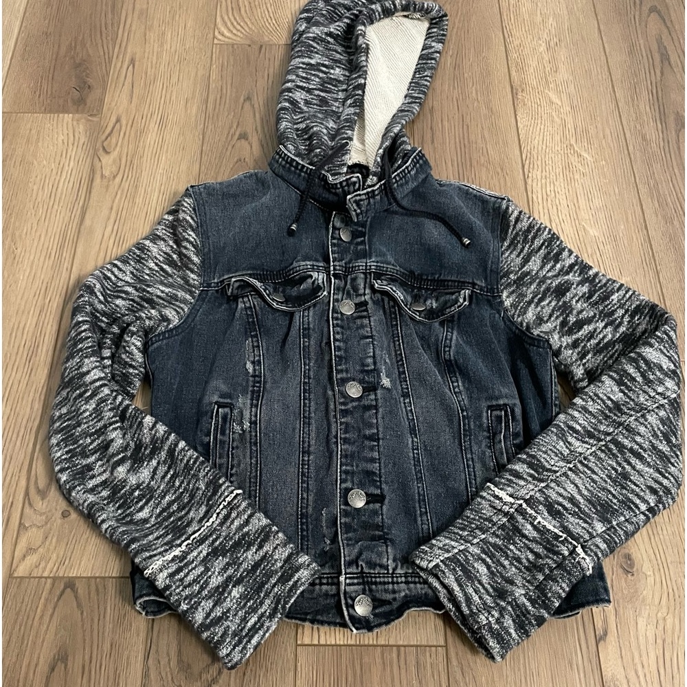 Free People‎ Distressed Blue Denim Jacket Trucker Hooded